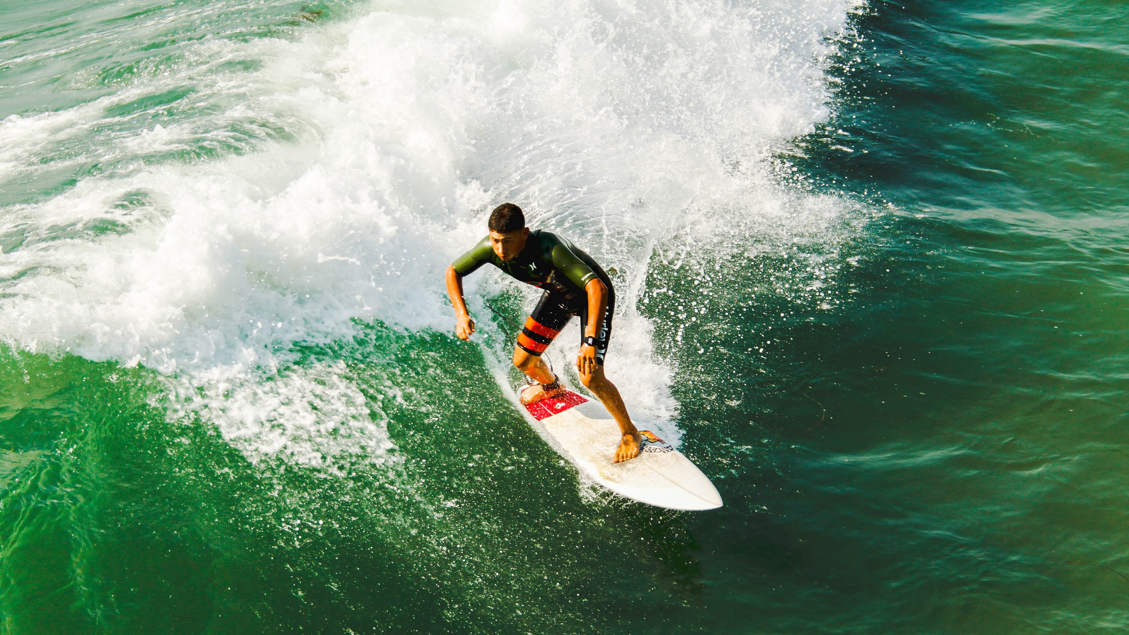 乔治称提升沟通是更进一步的前提